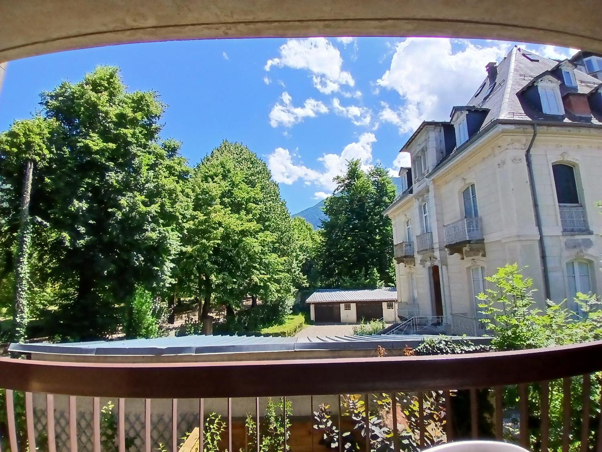 La Pique Apartment Bagneres-de-Luchon Exterior photo